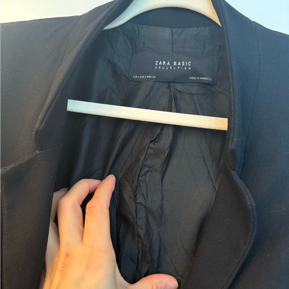 Zara Elegant Black Women's Coat - Picture 4 of 4